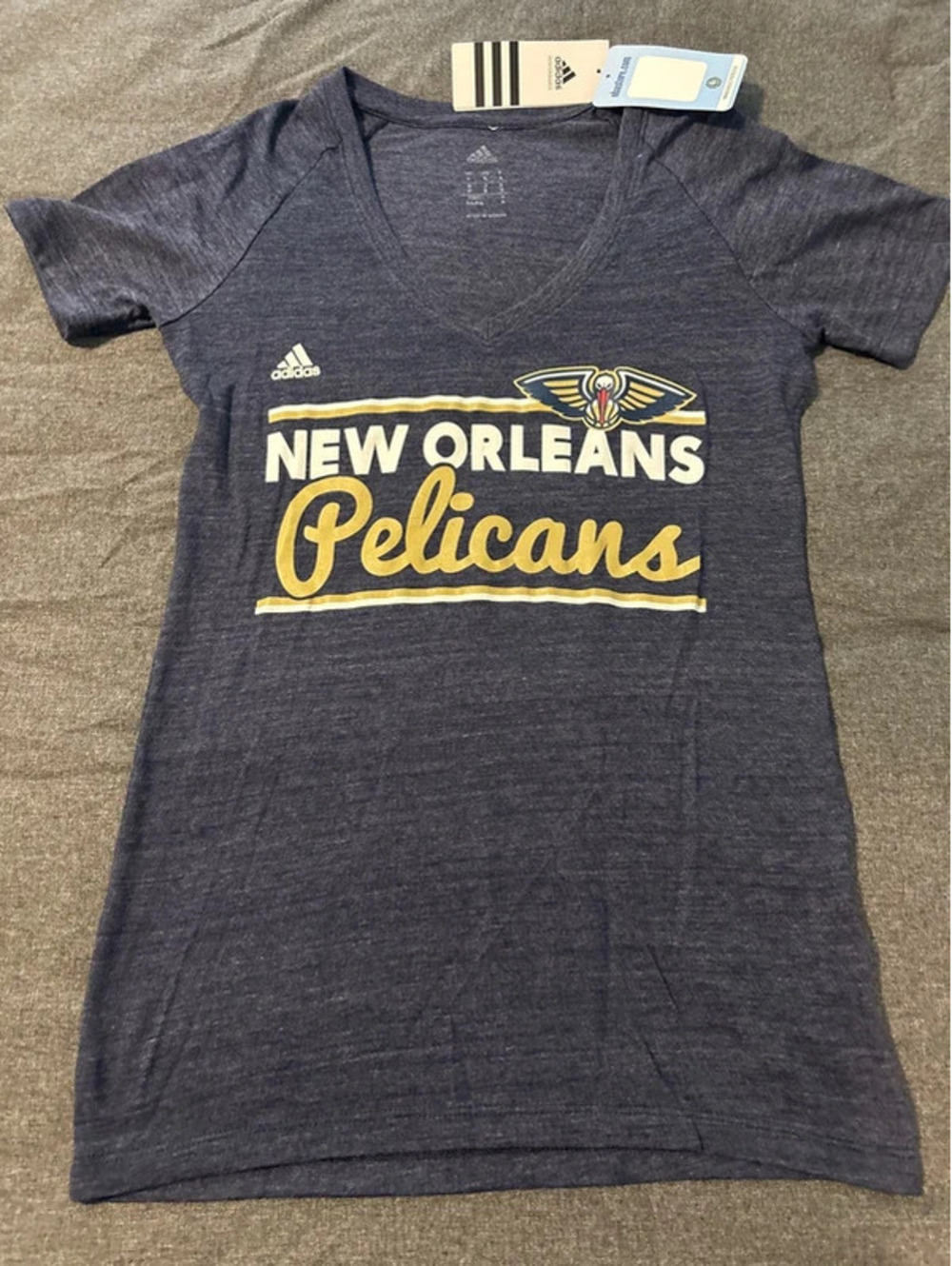 Pelicans women’s small tee adidas NWT
